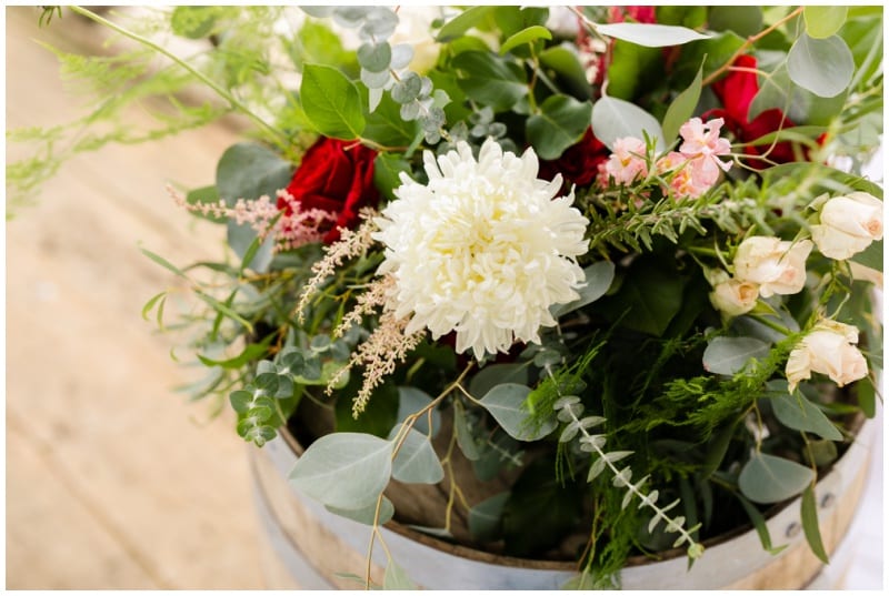 Cannon River Winery, fall wedding, fall floral, fall wedding floral, red roses, Artemisia Studios, Minneapolis wedding florist, Twin Cities wedding florist, cannon falls wedding florist, Leah FOntaine Photography, wedding inspiration, red bouquet, red flowers, outdoor wedding, Minnesota winery wedding