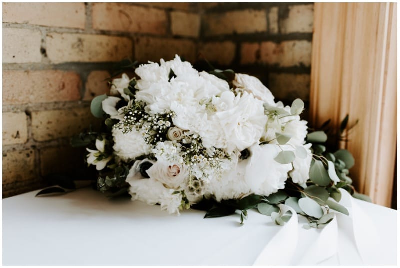 Ali Leigh Photo, Longfellow Gardens, Day Block Event center, sage wedding, wedding floral, white bouquet, white flowers, white wedding floral, wedding inspiration, wedding details, Minneapolis wedding florist, Minnesota wedding florist, Artemisia Studios