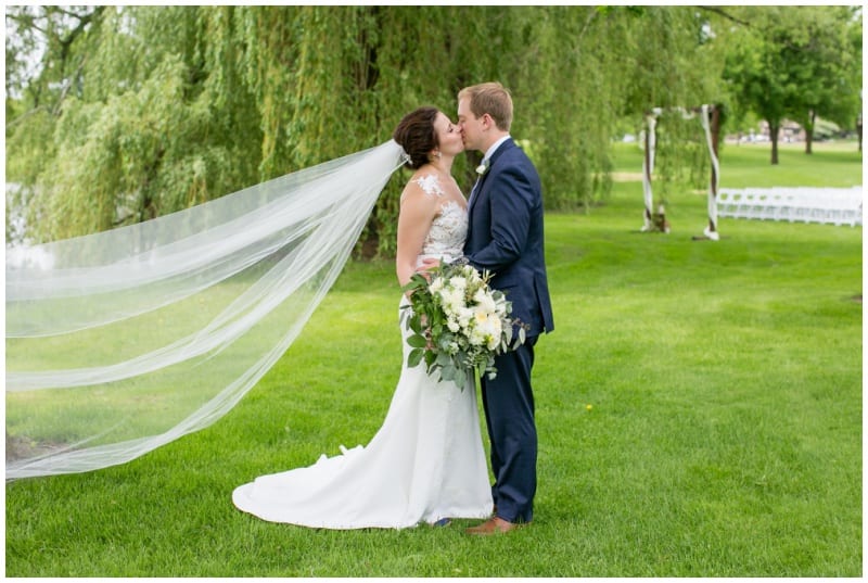 Oak Glen Golf Course, Kendra Oxendale Photography, Artemisia Studios, Minneapolis wedding florist, Minnesota wedding florist, yellow flowers, purple flowers, golf club wedding, wedding inspiration, outdoor wedding, greenery