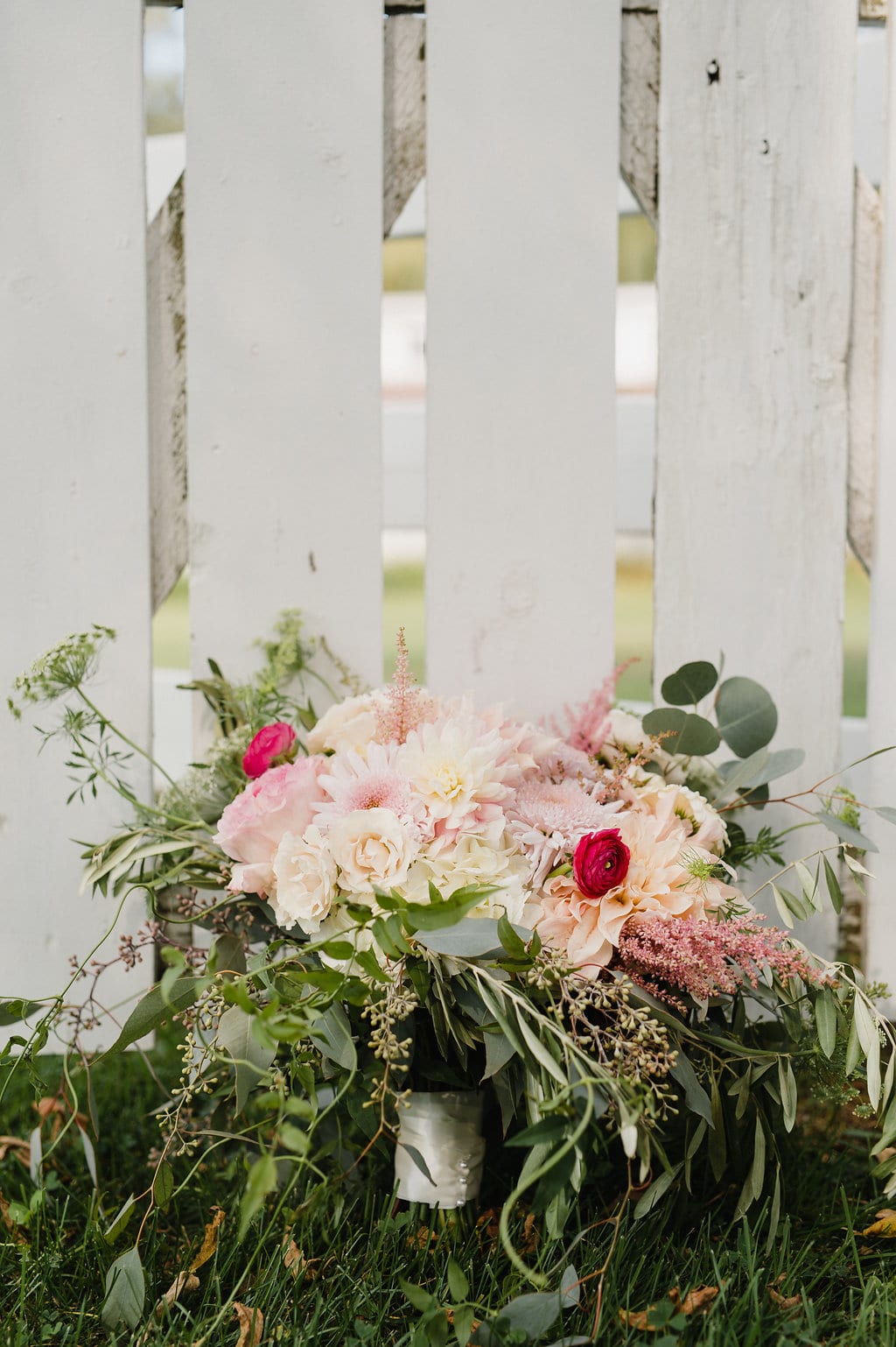 Hope Glen Farm, Megan Daas Photography, barn wedding, farm wedding, outdoor wedding, Minnesota farm wedding, floral decor, wedding inspiration, pink wedding, pink wedding flowers, pink wedding floral, Minneapolis florist, Saint Paul florist, Hope Glen Farm wedding florist, Minneapolis wedding florist, Artemisia Studios, rustic wedding, country wedding, Midwest wedding, Minnesota Bride