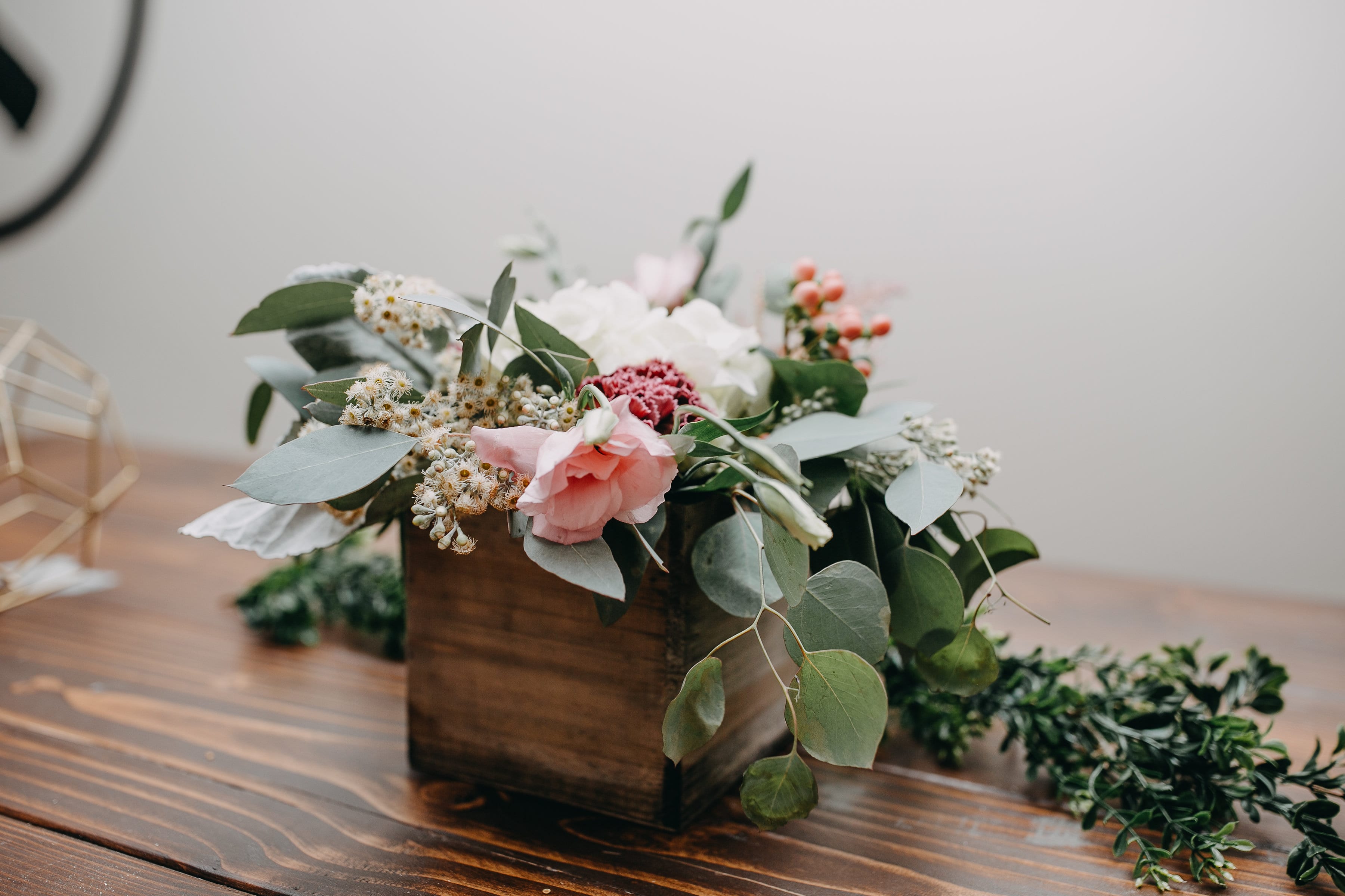 Forever Bride, RaeLyn Nicole Photography, winter floral, event floral, Minneapolis event florist, Twin Cities event florist, Artemisia Studios, winter flowers, winter floral