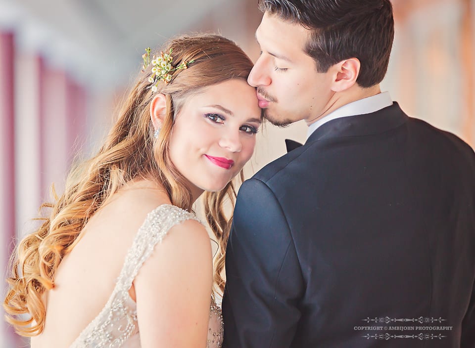 AmbiJohn Photography, Crowne Plaza Minneapolis, winter wedding, wedding, hotel wedding, indoor wedding, Minneapolis hotel wedding, Minneapolis wedding, Minnesota wedding, wedding inspiration, winter flowers, winter floral, winter wedding floral