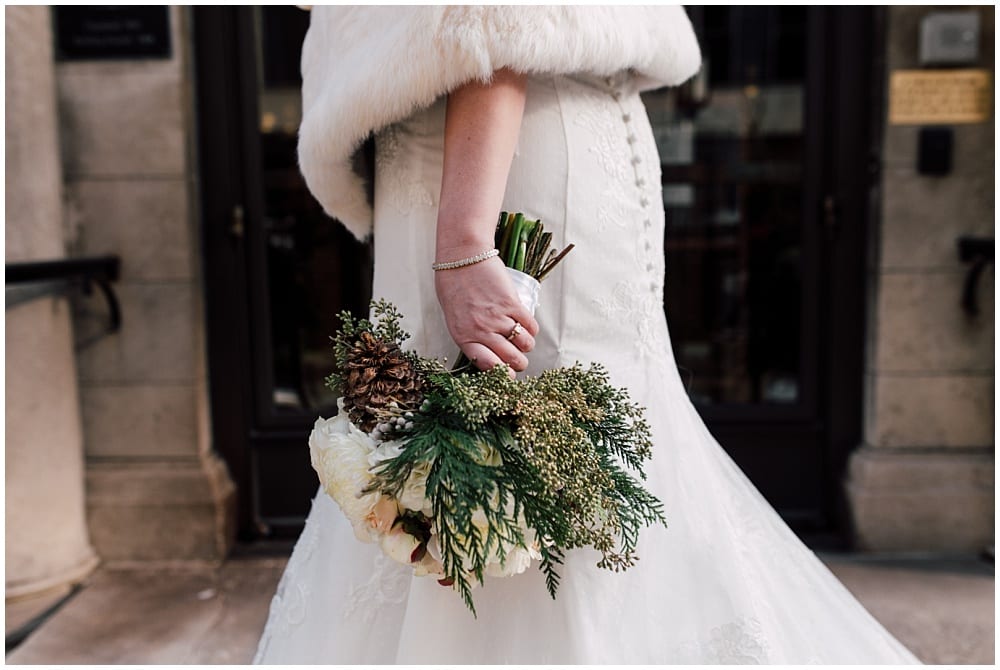 The Wedding Collective, winter wedding, wedding, Minnesota wedding, bridal bouquet, bride, winter bride, bridal look, bridal stle