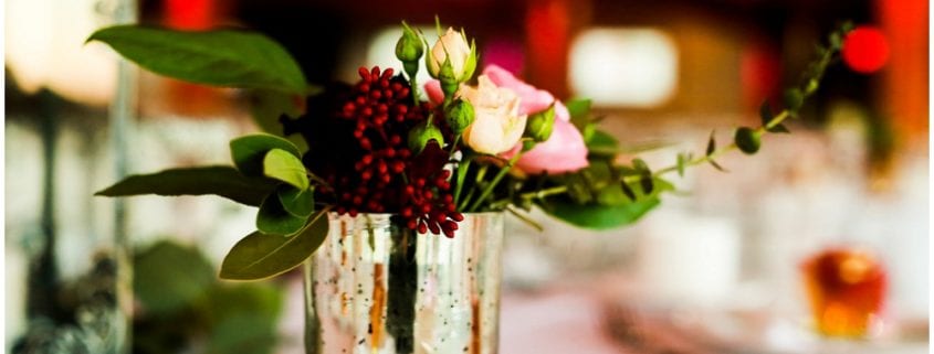 Hannah Schmitt Photography, A'BULAE, Saint Paul wedding, Minnesota wedding, burgundy wedding, winter wedding, Minnesota winter wedding, winter floral, winter wedding decor, Artemisia Studios, Minneapolis wedding florist, centerpieces, floral centerpieces